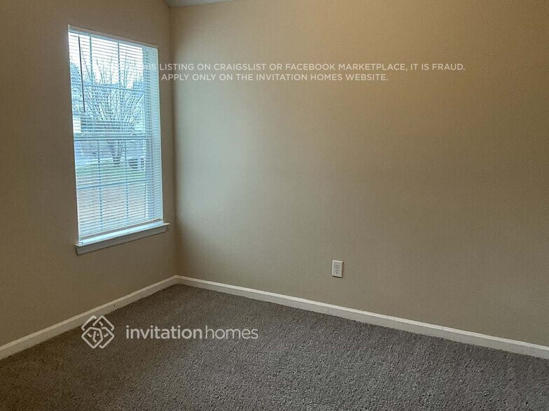 Building Photo - 6942 Foxmoor Way