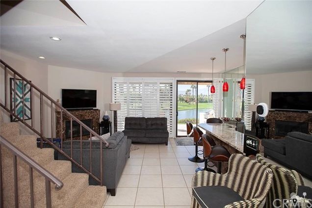 Building Photo - 38063 Crocus Ln