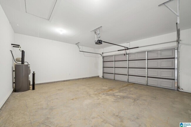 Building Photo - 61 Victor Dr