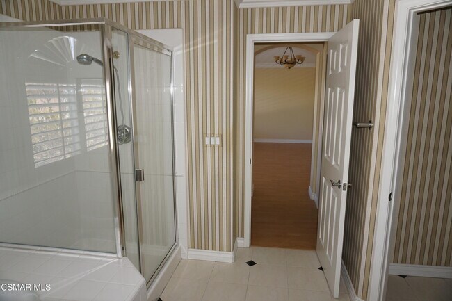 Building Photo - 2033 Yellowthroat Pl