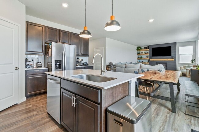 Building Photo - Better-Than-New Home in Prairie Song - 4-Bed, 3-Bath, 3-Car