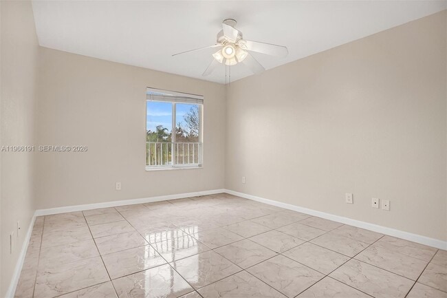 Building Photo - 12650 Vista Isles Dr