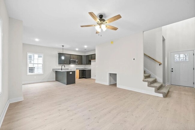 Building Photo - 513 Canyon View Ct