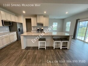 Building Photo - 1160 Spring Meadow Way-