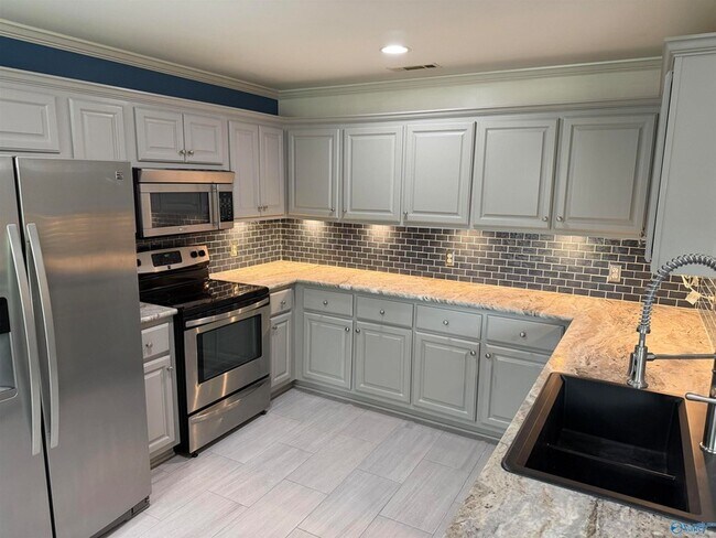 Building Photo - 228 Tanner Point Dr
