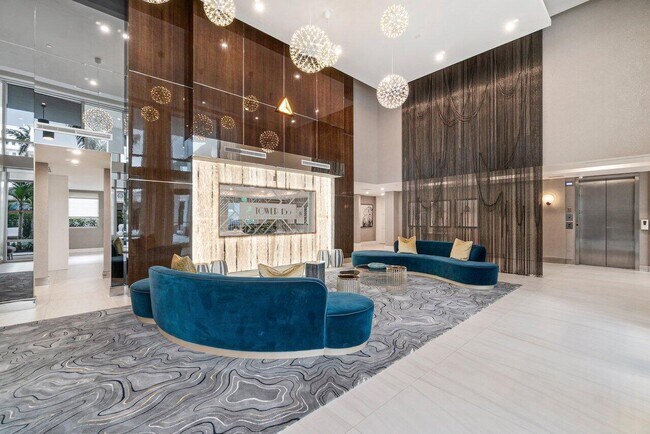 Building Photo - 155 E Boca Raton Rd