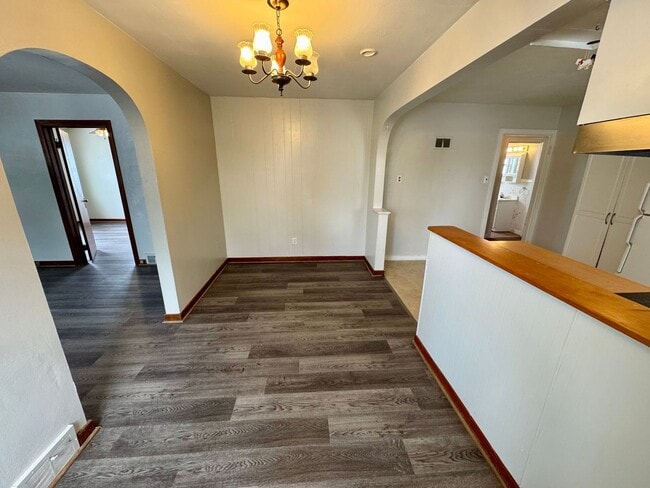 Building Photo - 3 Bedroom 2 Bath in Natrona Heights, PA!