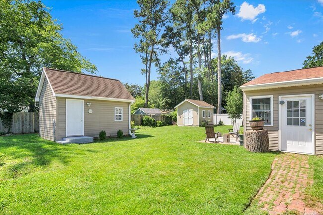 Building Photo - 104 Charles Dillard Ln