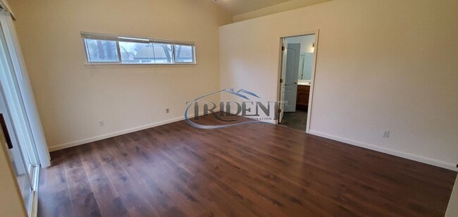 Building Photo - Beautiful Yuba City home on a large lot