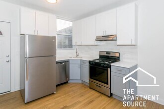 Building Photo - 5214 N Damen Ave