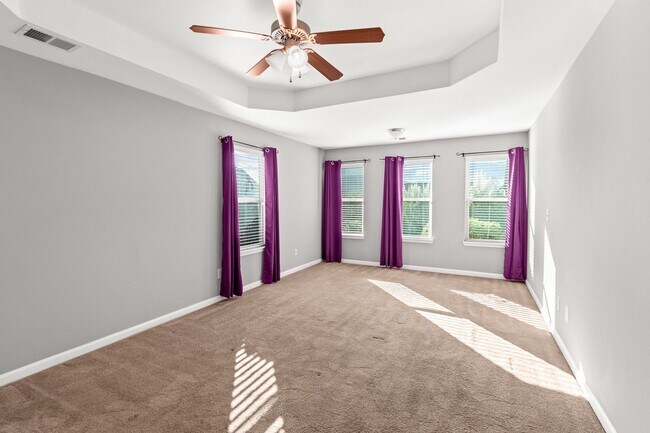 Building Photo - 3 Bed/2Bath in the Reserve At Wydham Gate S/D