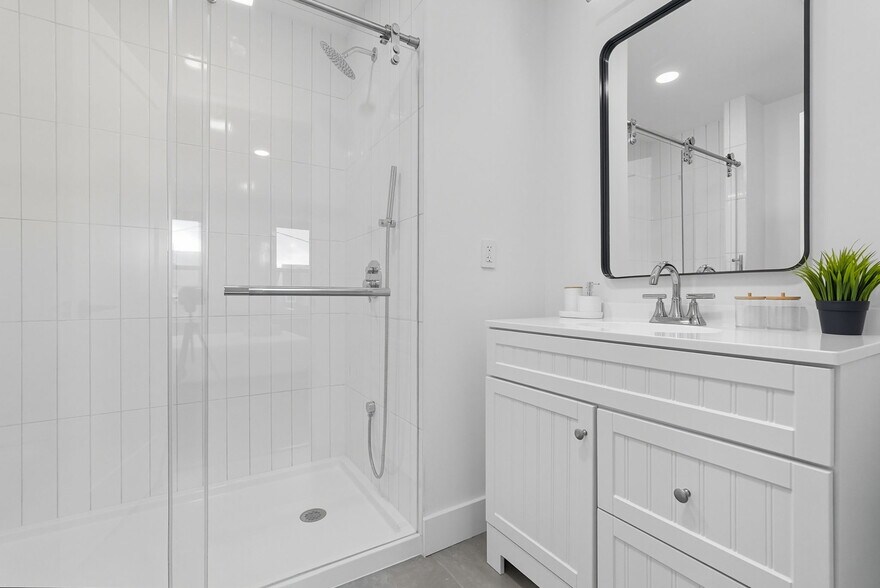 Master Bathroom - 1236 Butterfield Way