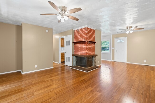 Building Photo - 1935 Carmanbrook Pkwy