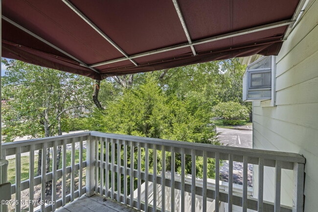 Building Photo - 2300 Twelve Oaks Dr