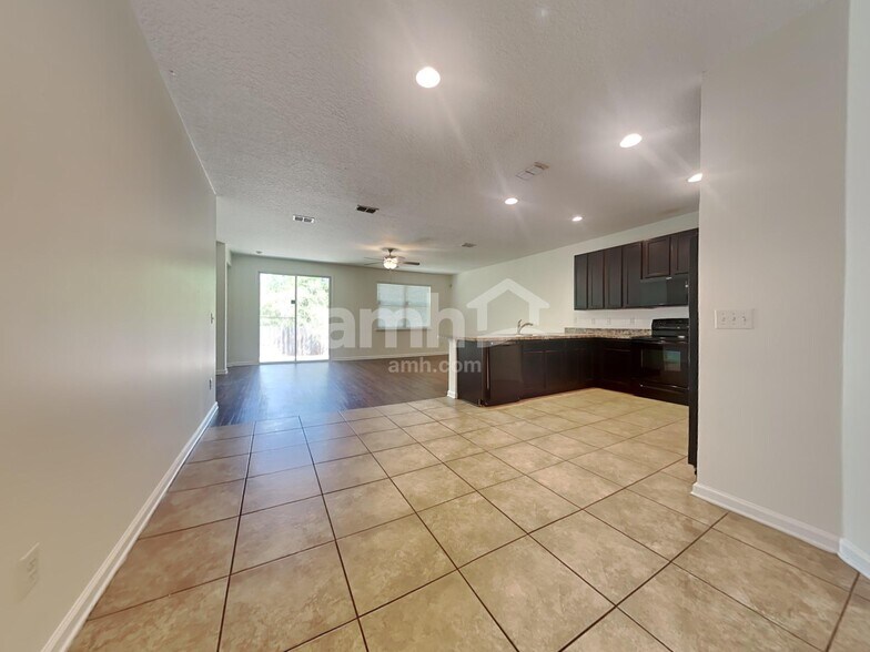 Building Photo - 11799 Parker Lakes Drive