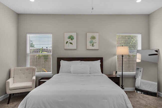 Building Photo - "Charming 3-Bed Home in Mary Esther with $200.00 Off First Full Month's Rent!"