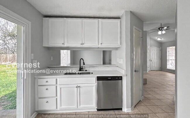 Building Photo - 8515 Lazy Brook Ln