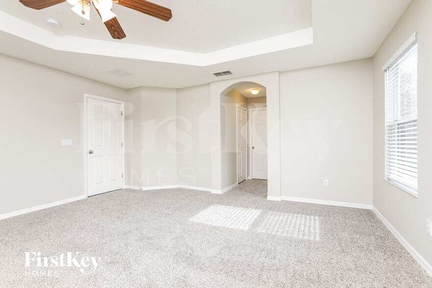 Building Photo - 2216 Cerberus Dr