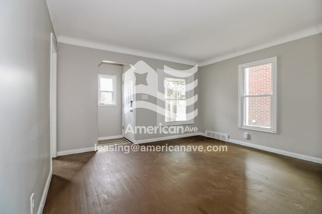 Building Photo - 5306 Chatsworth St