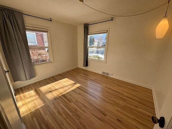 Building Photo - Millcreek Canyon Rim updated 3 bed 2 bath home