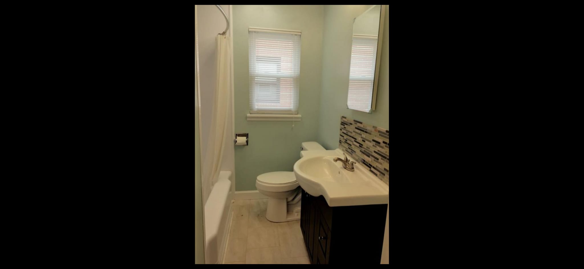 1st Floor Bath - 2125 32nd St NW