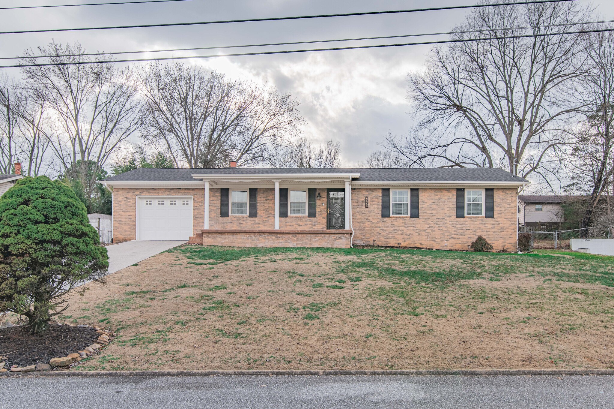 Building Photo - 7707 Windsong Rd