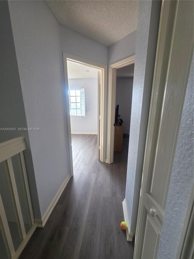 Building Photo - 14055 SW 120th Ct