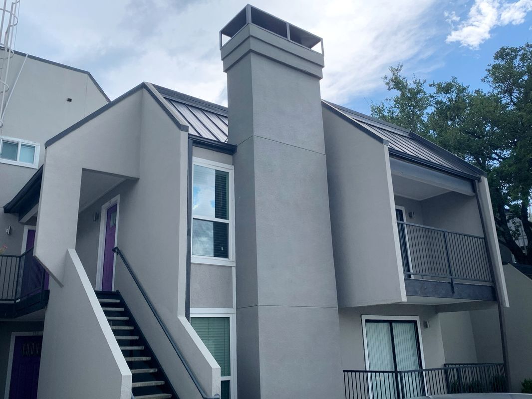 Building Photo - 935 La Posada Dr