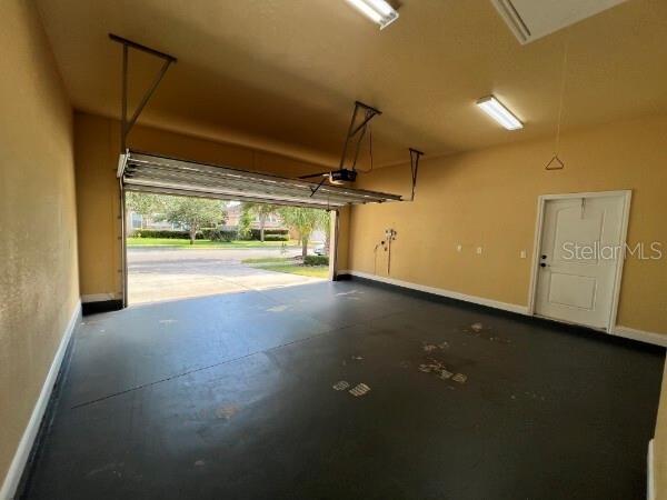 Building Photo - 8913 SW 74th Ave