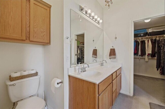 Building Photo - 15305 Mimebark Way