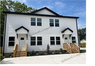 Building Photo - "Spacious 3-Bedroom Duplex Retreat at 705 West Parker Road, Greenville