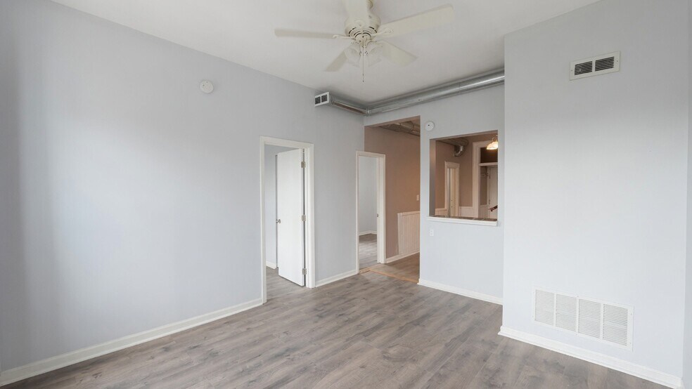Building Photo - 1309 W Huron St