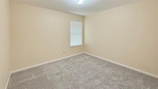 Building Photo - 18115 Rose Hill Park Ln