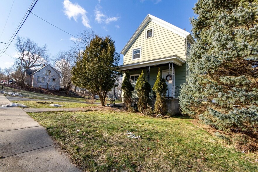 Building Photo - 393 N Colorado Ave