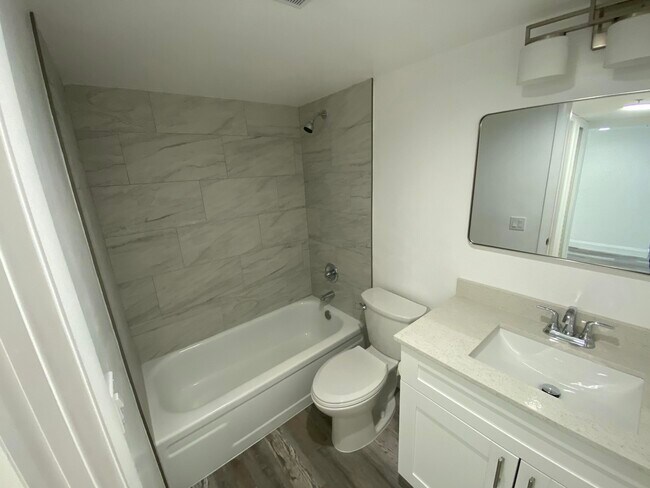 Building Photo - 6320 Boca Del Mar Dr