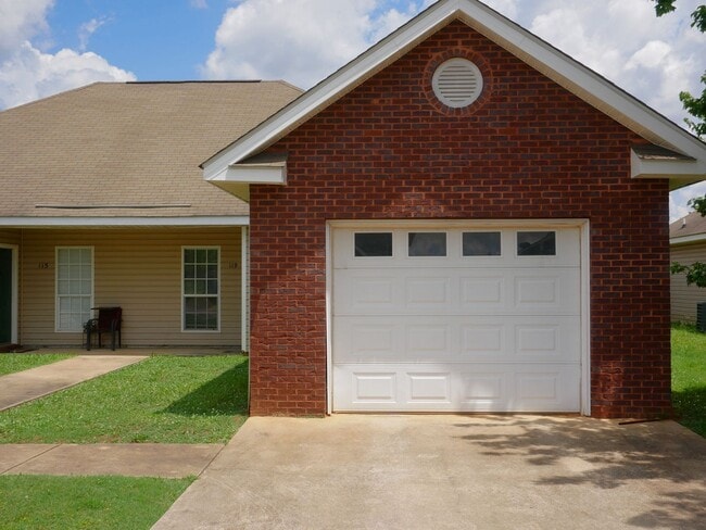 Primary Photo - 119 Pine Meadows Cir