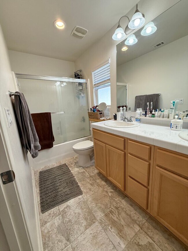 Building Photo - Templeton Ranch 3 Bedroom 2 Bathroom Single Family Home Available 3/15/26