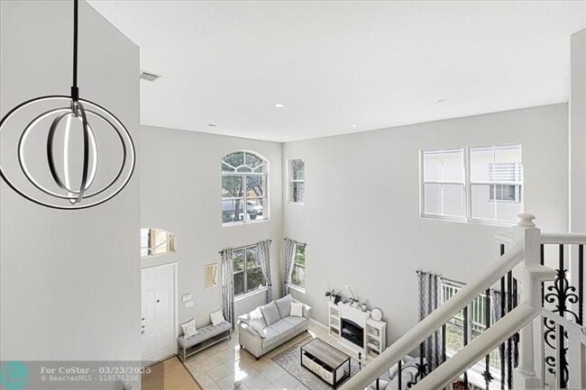 Building Photo - 2316 SW 127th Ave