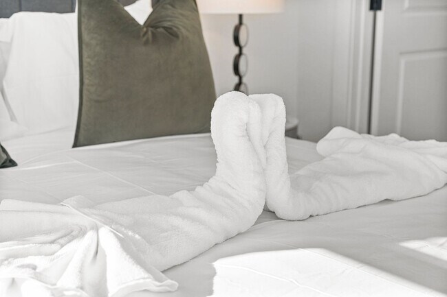 Building Photo - 600 Broadway-SI ID1240317P