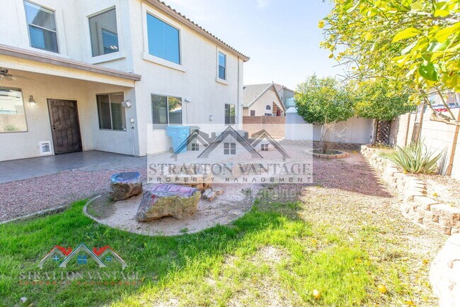 Building Photo - 4808 W Allen St