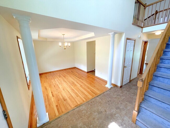 Building Photo - 220 Concord Hill Dr