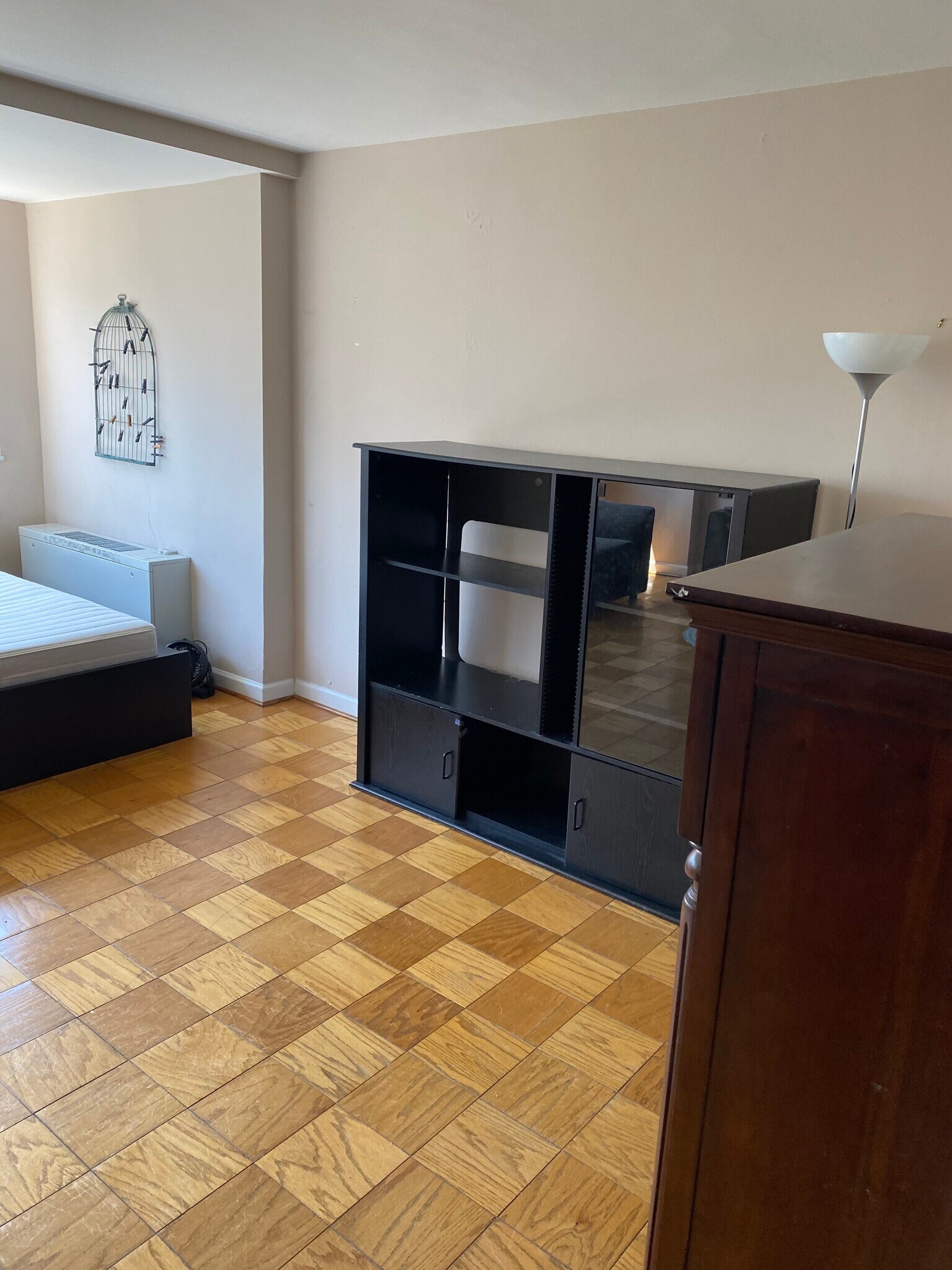 Building Photo - 922 24th St NW