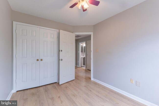 Building Photo - 20283 Glenrobin Terrace