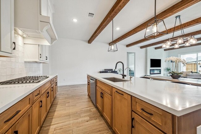 Building Photo - 28247 Clear Breeze Ct