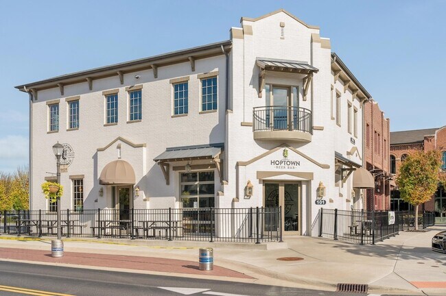 Building Photo - 8671 Blanche Rd