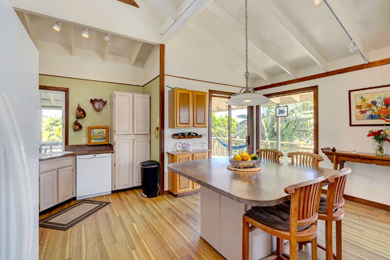 Building Photo - 12-211-211 Oliana Dr