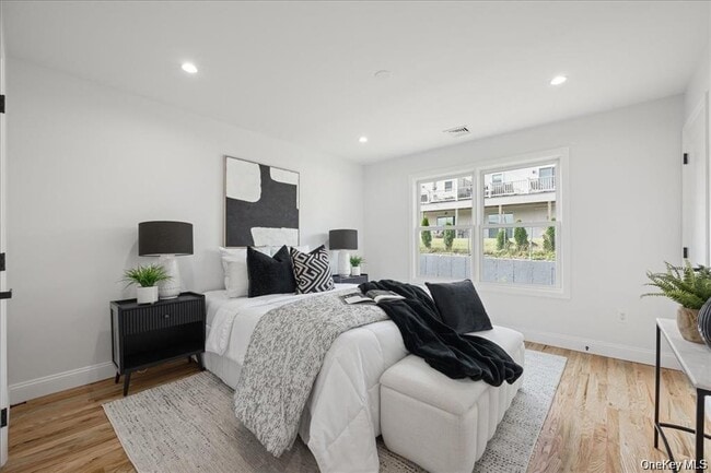 Building Photo - 97 Thurton Pl