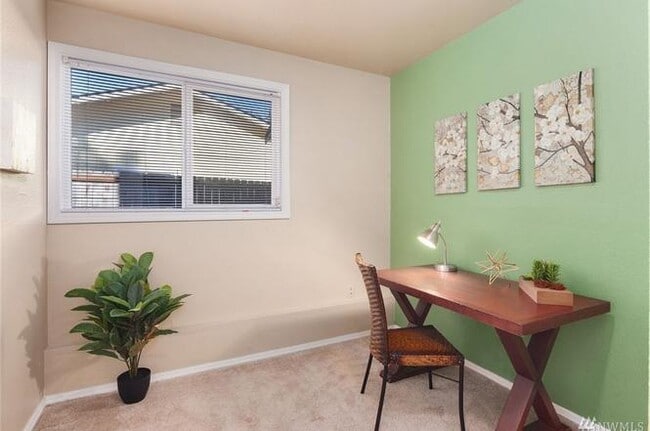 Building Photo - Bothell Home