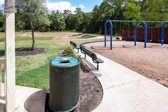 Building Photo - 12039 Fairquarter Ln