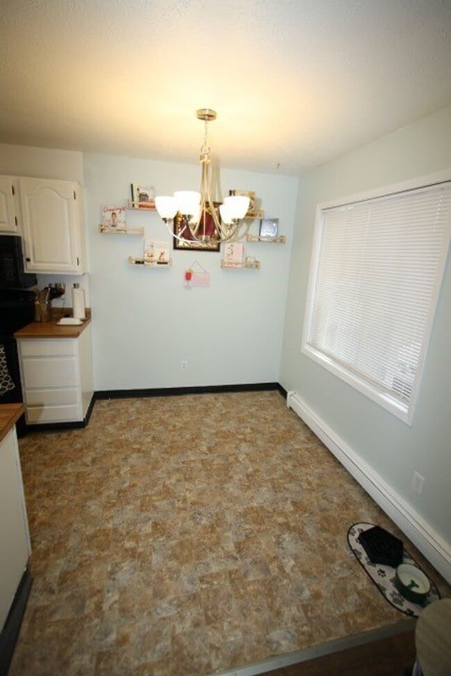 Building Photo - 315 Krane Dr